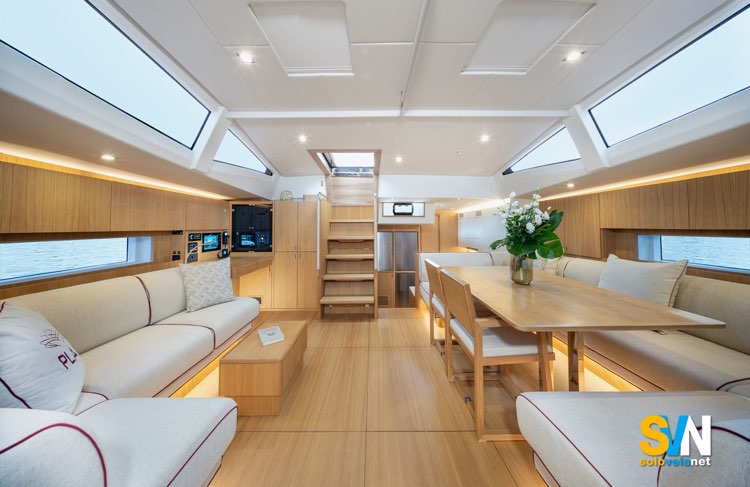 Solaris 74RS, la dinette