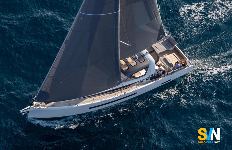 Jeanneau 55, vista da drone