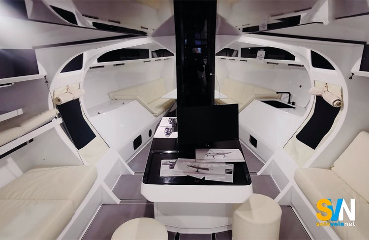 Neo 570, gli interni