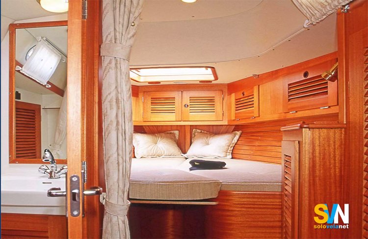 Hallberg Rassy 42, la cabina di prua