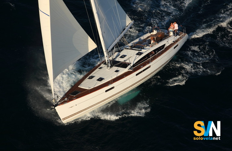 Lo Jeanneau 53 in navigazione