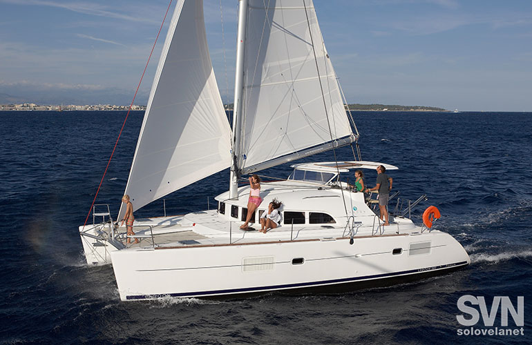 Lagoon 380 S2, in navigazione
