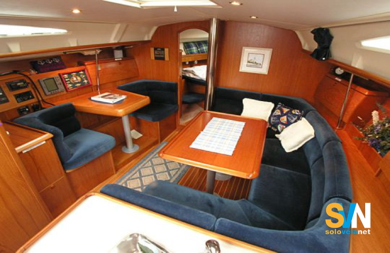 La dinette del Sun Odyssey 40