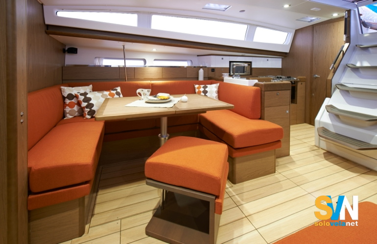 La dinette del Sun Odyssey 41 DS