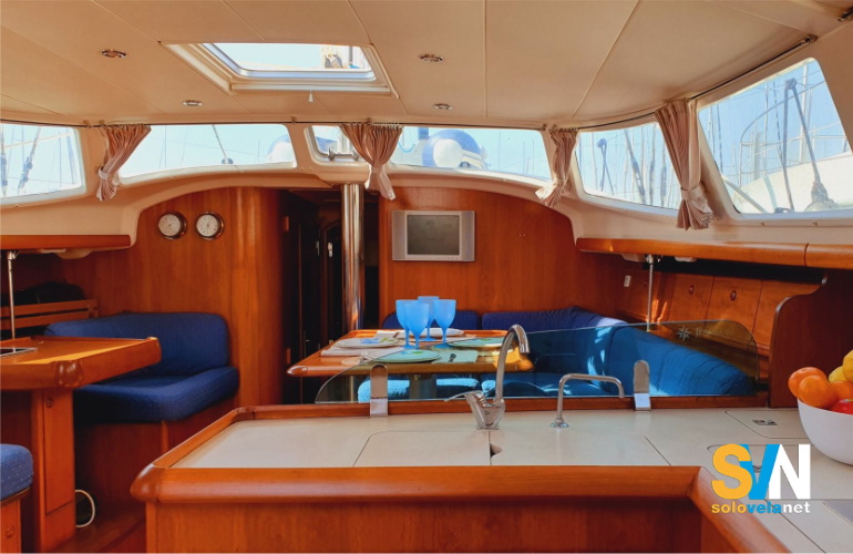 La dinette del Sun Odyssey 43 DS