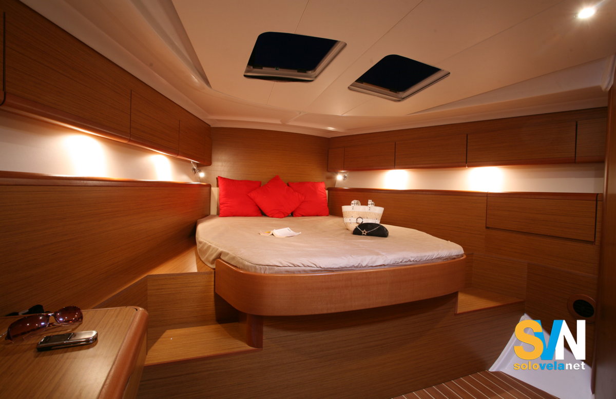 La cabina di prua del Sun Odyssey 49i