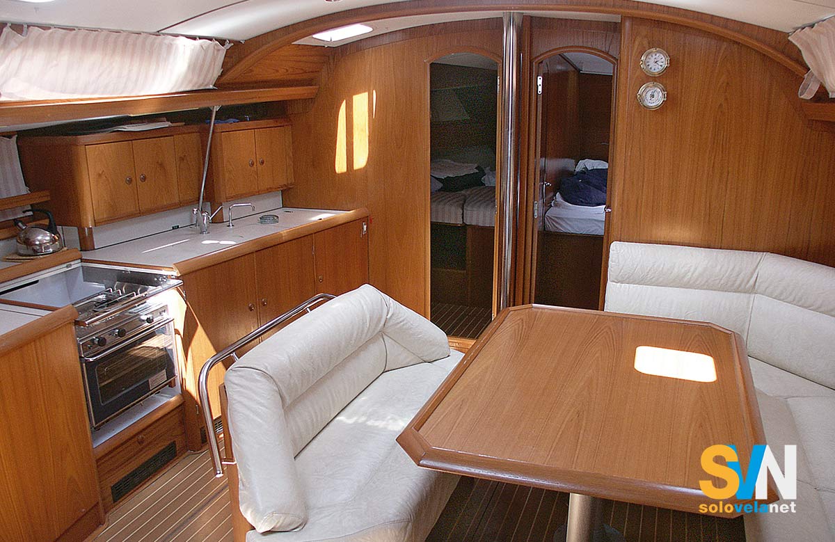La dinette del Sun Odyssey 45.2