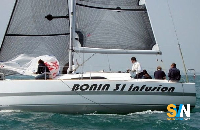 Il Bonin 31 in navigazione
