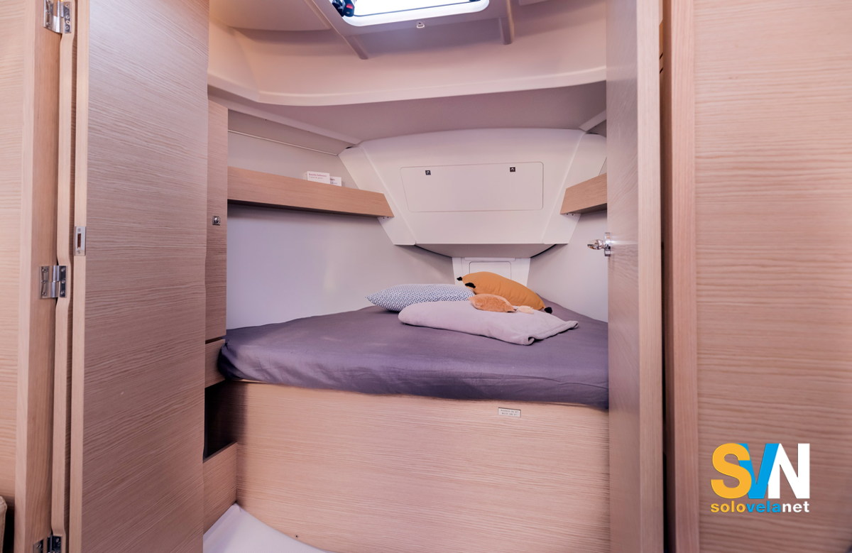 La cabina di prua del Dufour 32