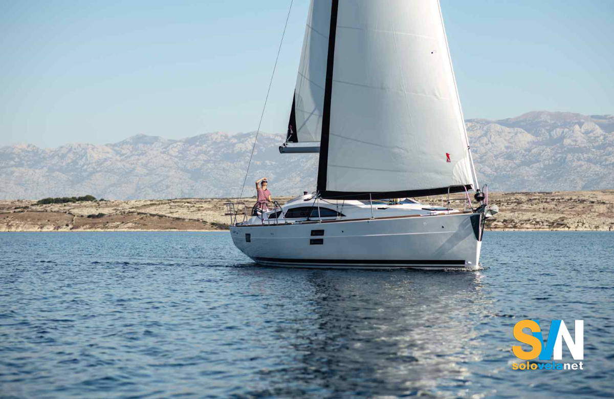 L'Impression 40.1 in navigazione, visto da prua