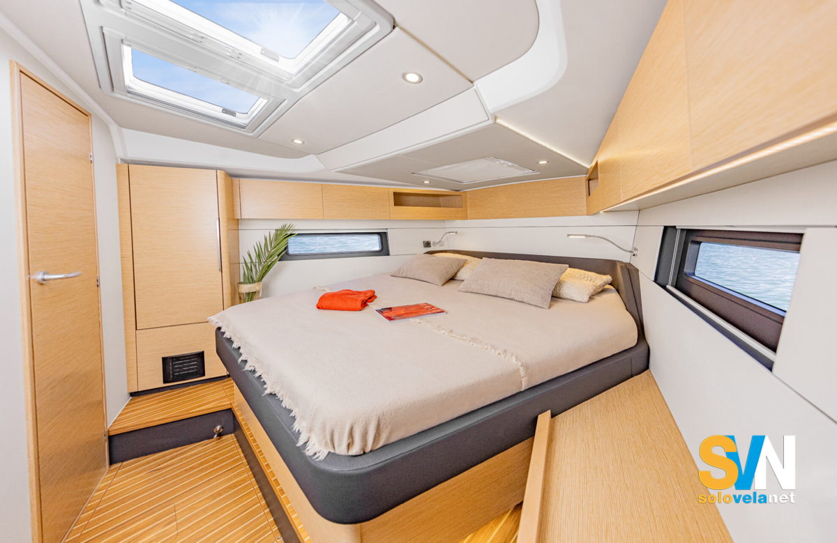 La cabina di prua dell'Hanse 460, nella versione con letto matrimoniale