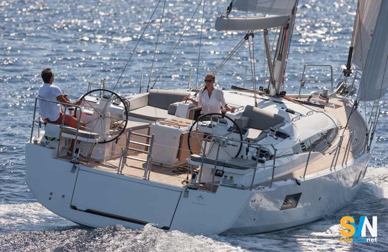 Jeanneau 51, di poppa