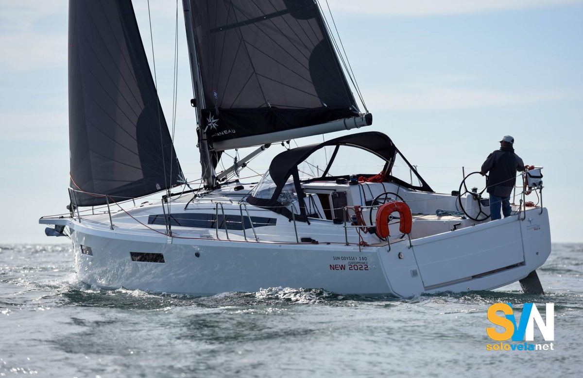 Il Sun Odyssey 380 in navigazione