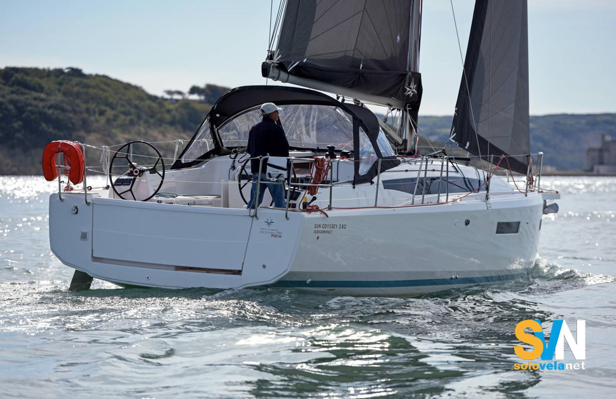 Il Sun Odyssey 380 in navigazione