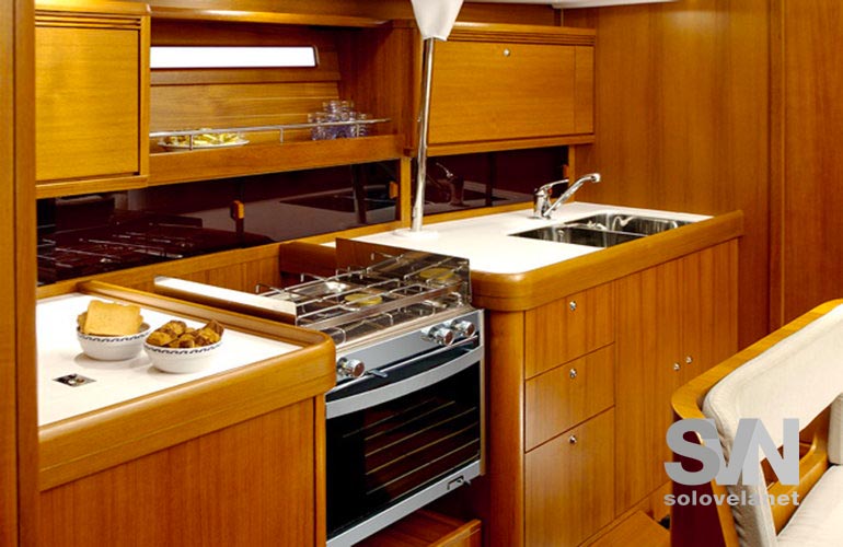 Grand soleil 43 J&J - la cucina