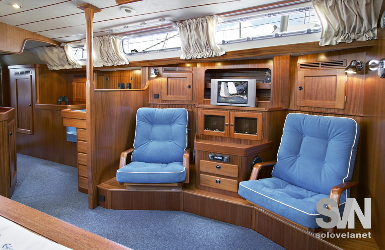 Hallberg Rassy 48 MkI, le poltrone della dinette