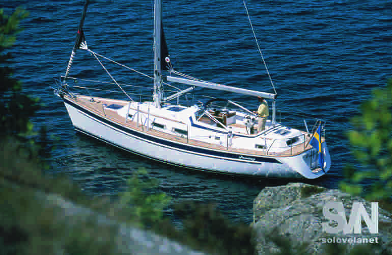 Hallberg Rassy 37