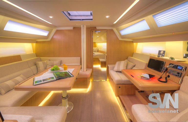 Azuree 46, la dinette