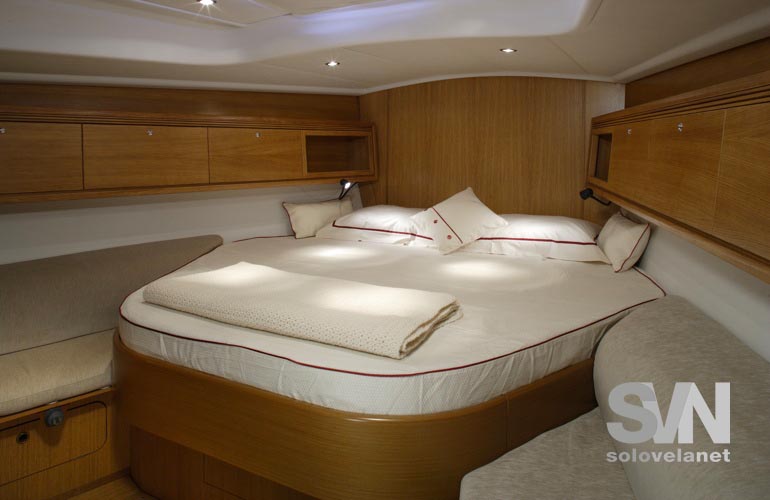 Grand Soleil 50 JV, la cabina armatoriale di prua