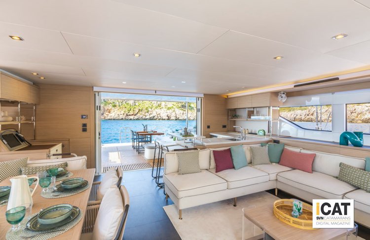 Lagoon 60, dinette