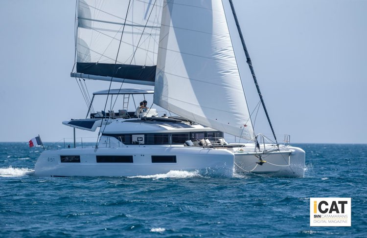 Lagoon 51,  sotto vela
