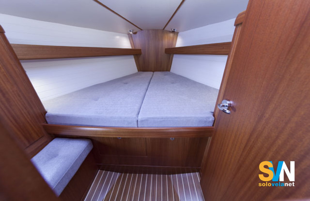 La cabina di prua dell'Arcona 385