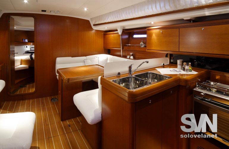 Grand soleil 43 J&J - la cucina 2