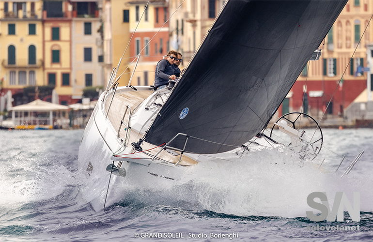 Grand Soleil 44, di prua