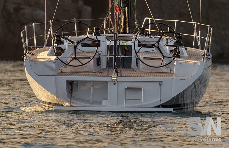 Grand Soleil 44, la poppa