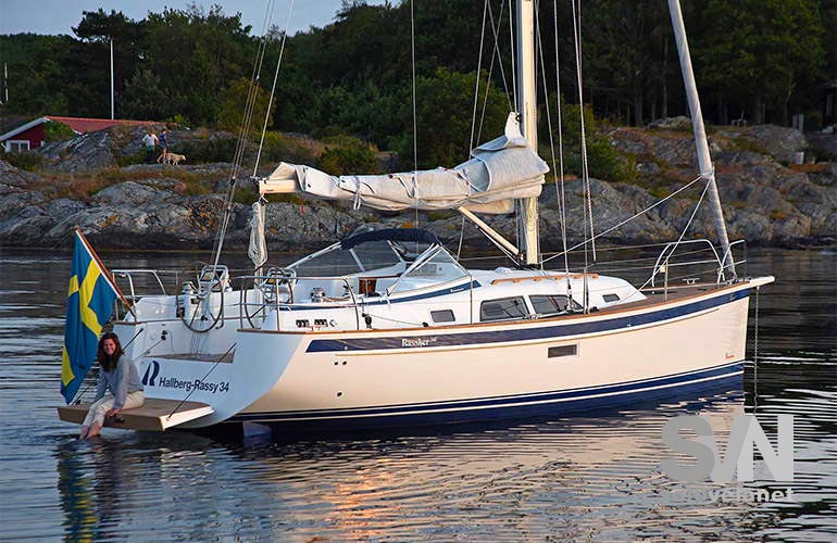 Hallberg Rassy 340 - alla fonda