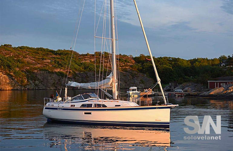 Hallberg Rassy 340 - al tramonto