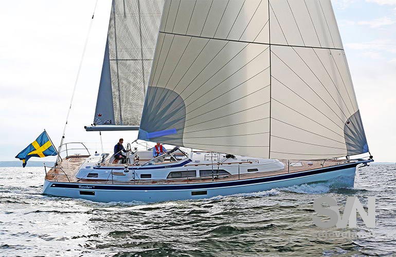 Hallberg Rassy 44 - di lato