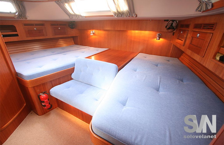 Hallberg Rassy 54, cabina di poppa a letti singoli