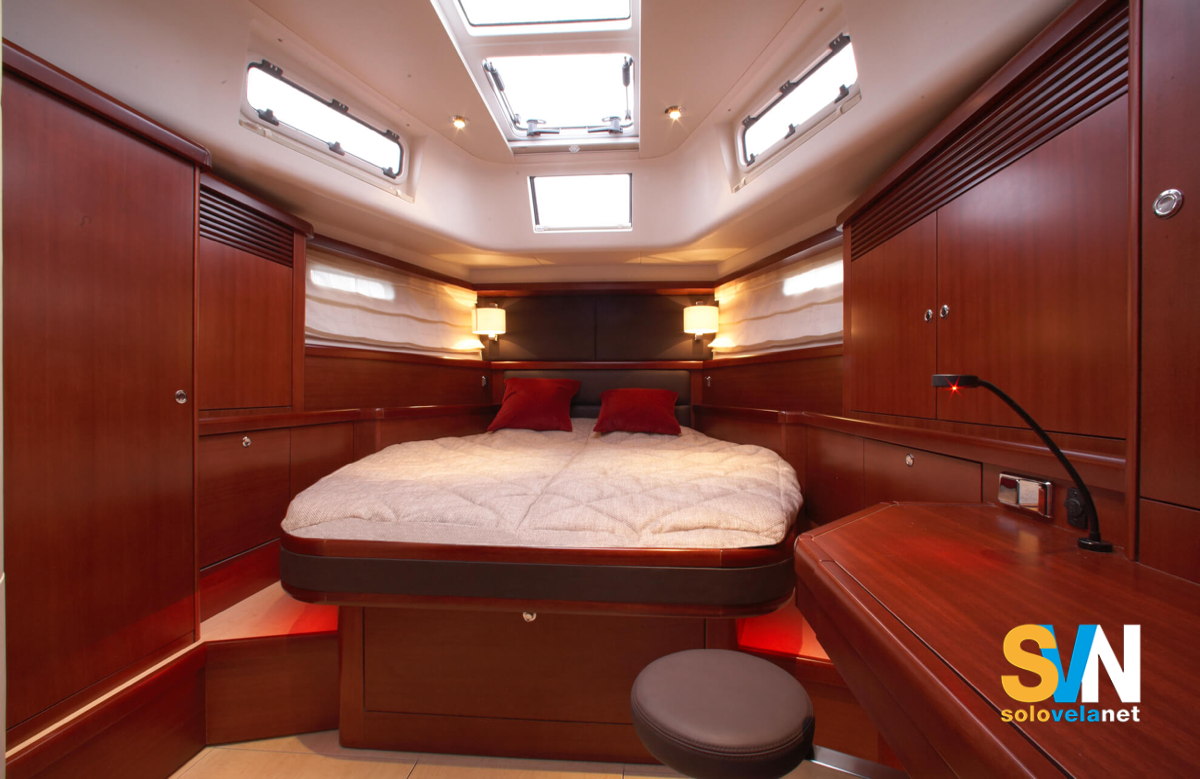 La cabina armatoriale di prua del Moody 45 DS