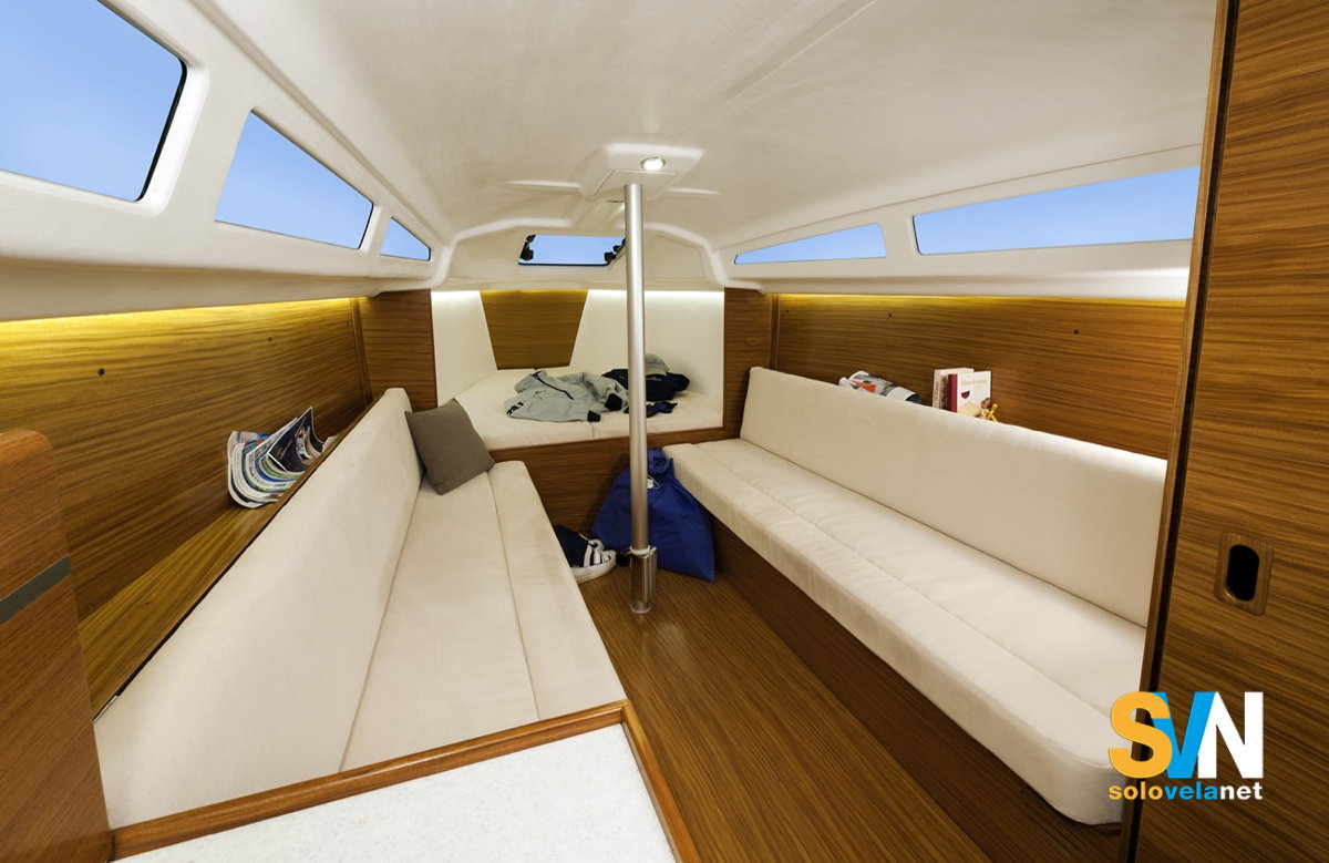 La dinette del  Sunbeam 28.1