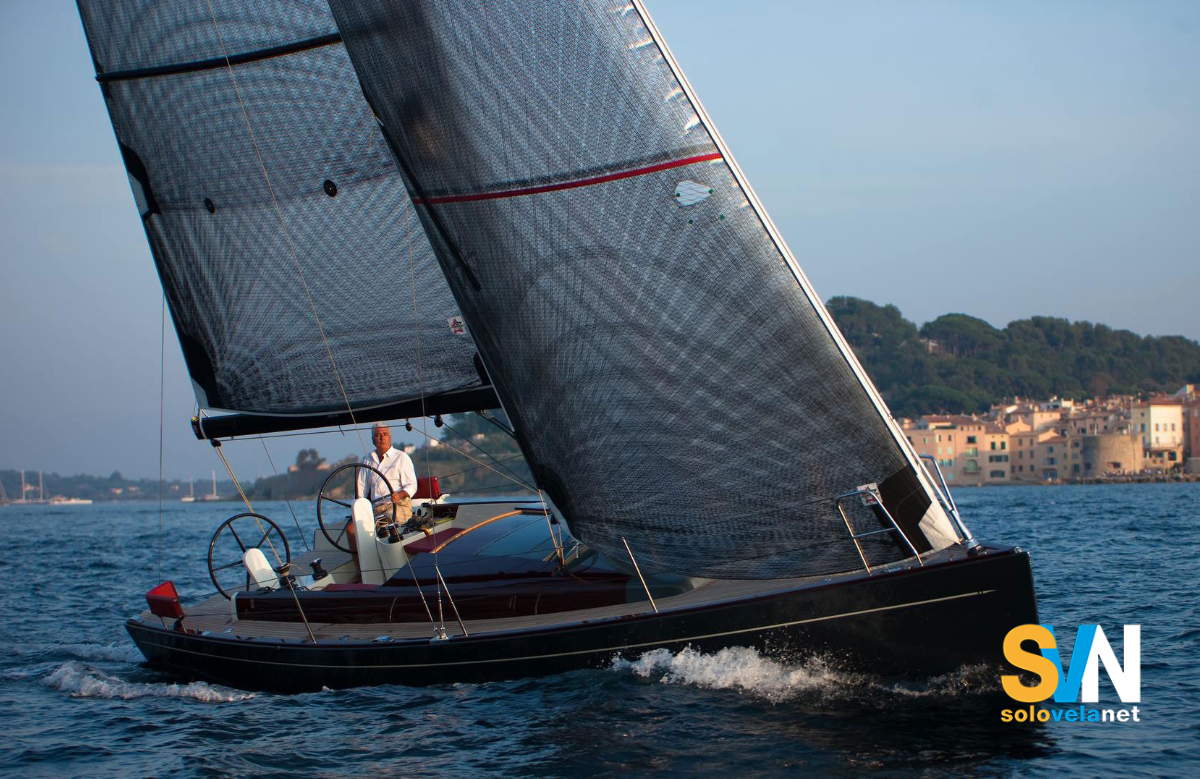 Il Tofinou 12 in navigazione