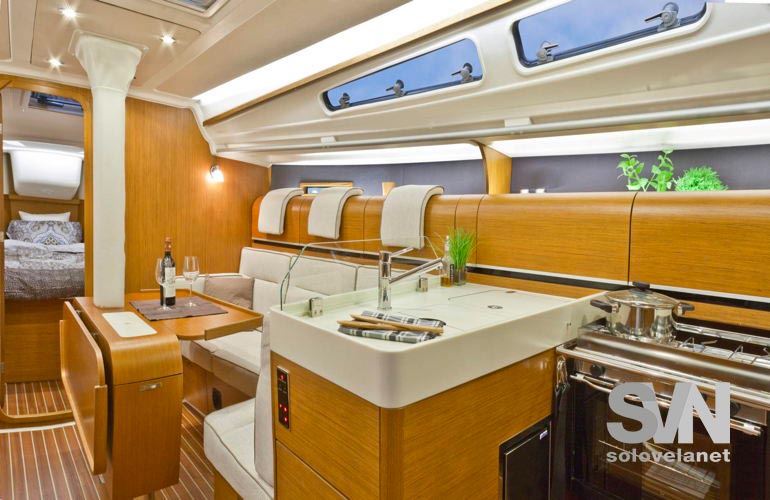 Dehler 38 - cucina e dinette