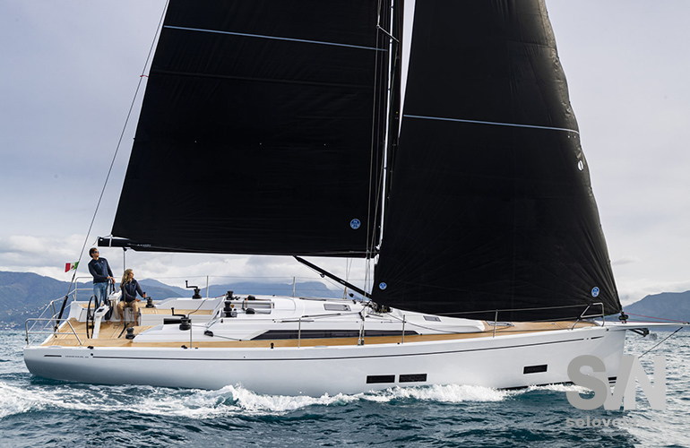 Grand Soleil 44, di lato