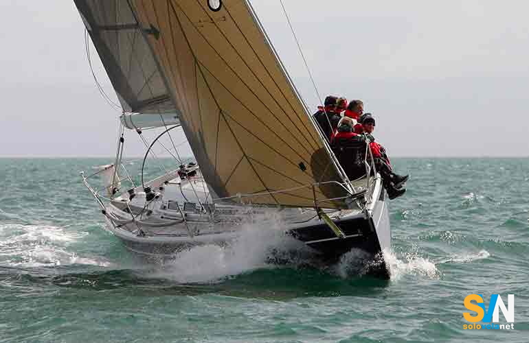 Dehler 39 SQ, di prua