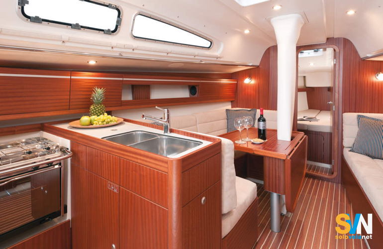Dehler 35, la dinette