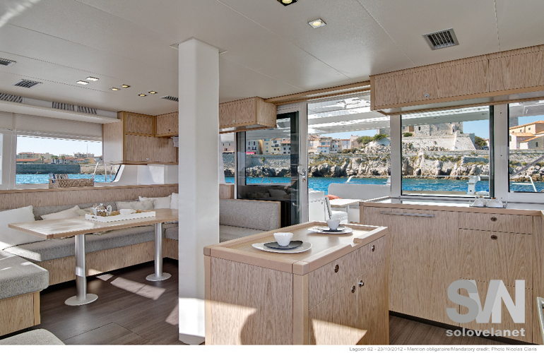 Lagoon 52, l'isola della cucina. Questa non è presente in tutte le versioni