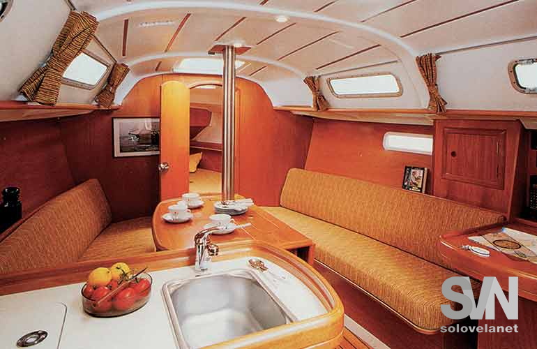 Oceanis 331 Clipper, cucina