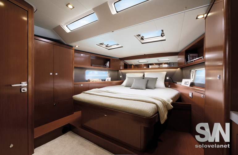 Oceanis 55