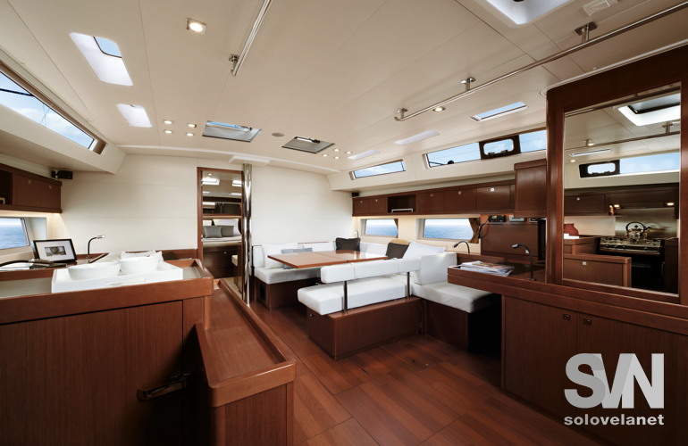 Oceanis 55