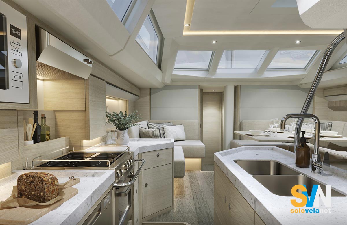 Oyster 495, la cucina vista da poppa
