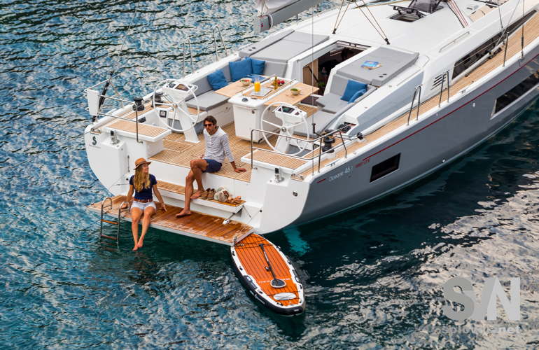 Oceanis 46.1, la plancetta