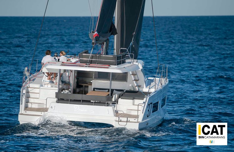 Aventura 37, il disegno, realizzato dallo studio LAsta Design, è molto classico e sfruttato molto bene
