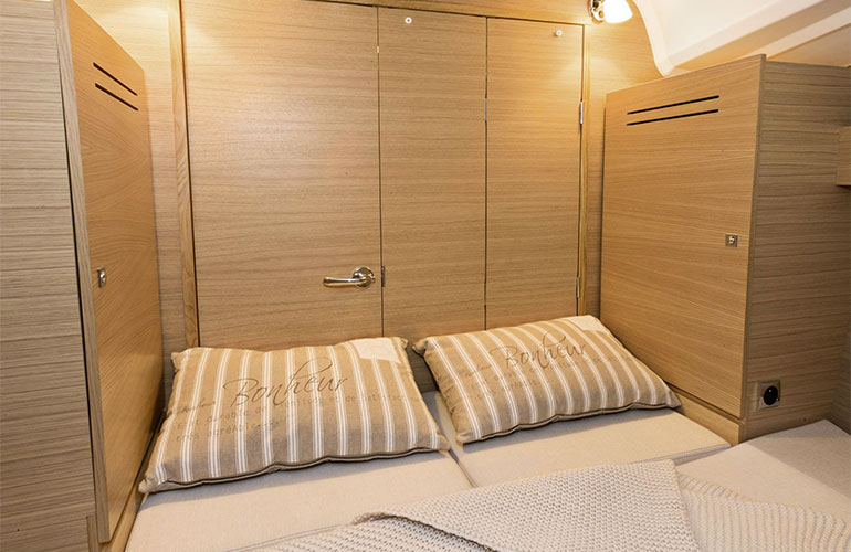 Dufour 310, la cabina di prua