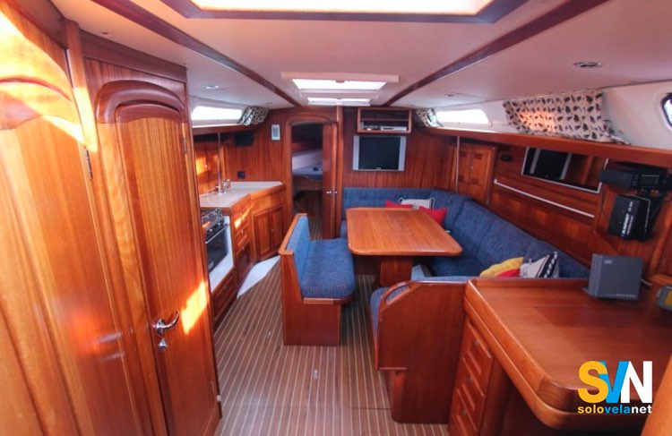 Dufour 41 Classic, di lato