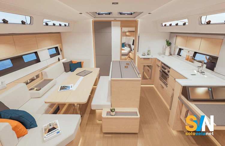La dinette dell'Hanse 510